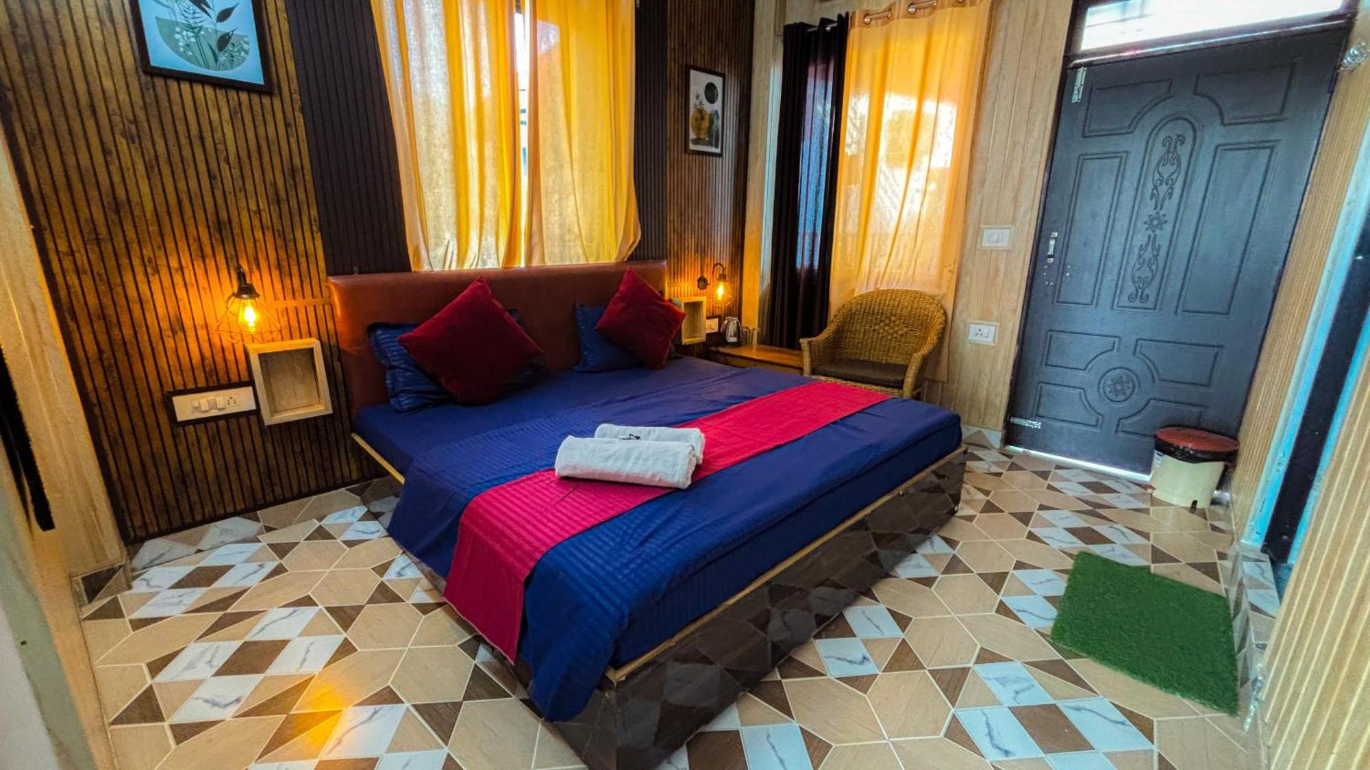 Hostel Skyard Rishikesh, Laxman Jhula Exteriér fotografie